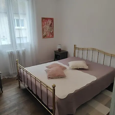 Apartment Chaleureux De Ville